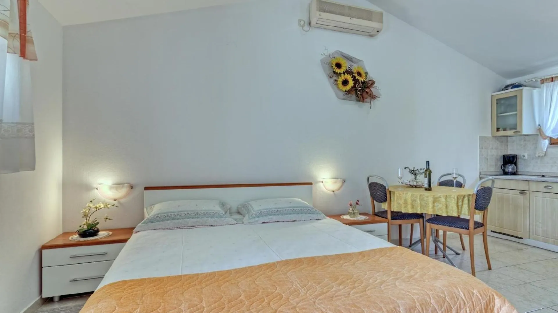 Apartment Ferienwohnung Fuer 2 Personen Ca 24 Qm In Banjole, Istrien Istrische Riviera